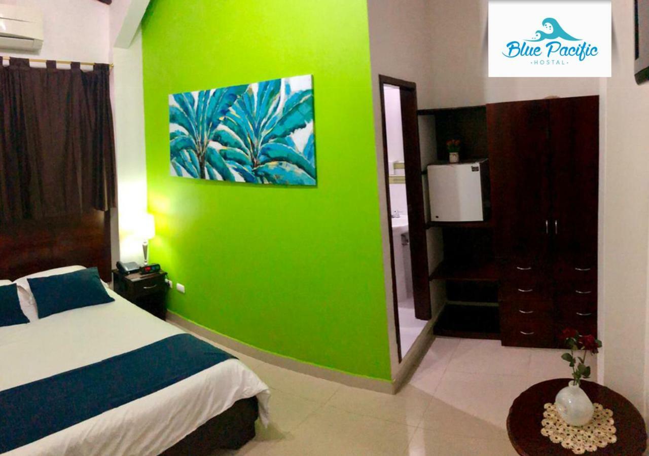Hostal Blue Pacific Манта Экстерьер фото