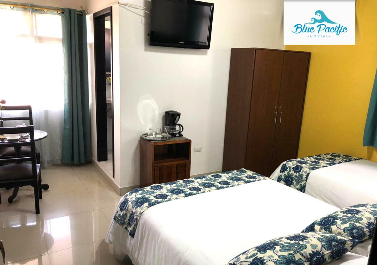 Hostal Blue Pacific Манта Экстерьер фото